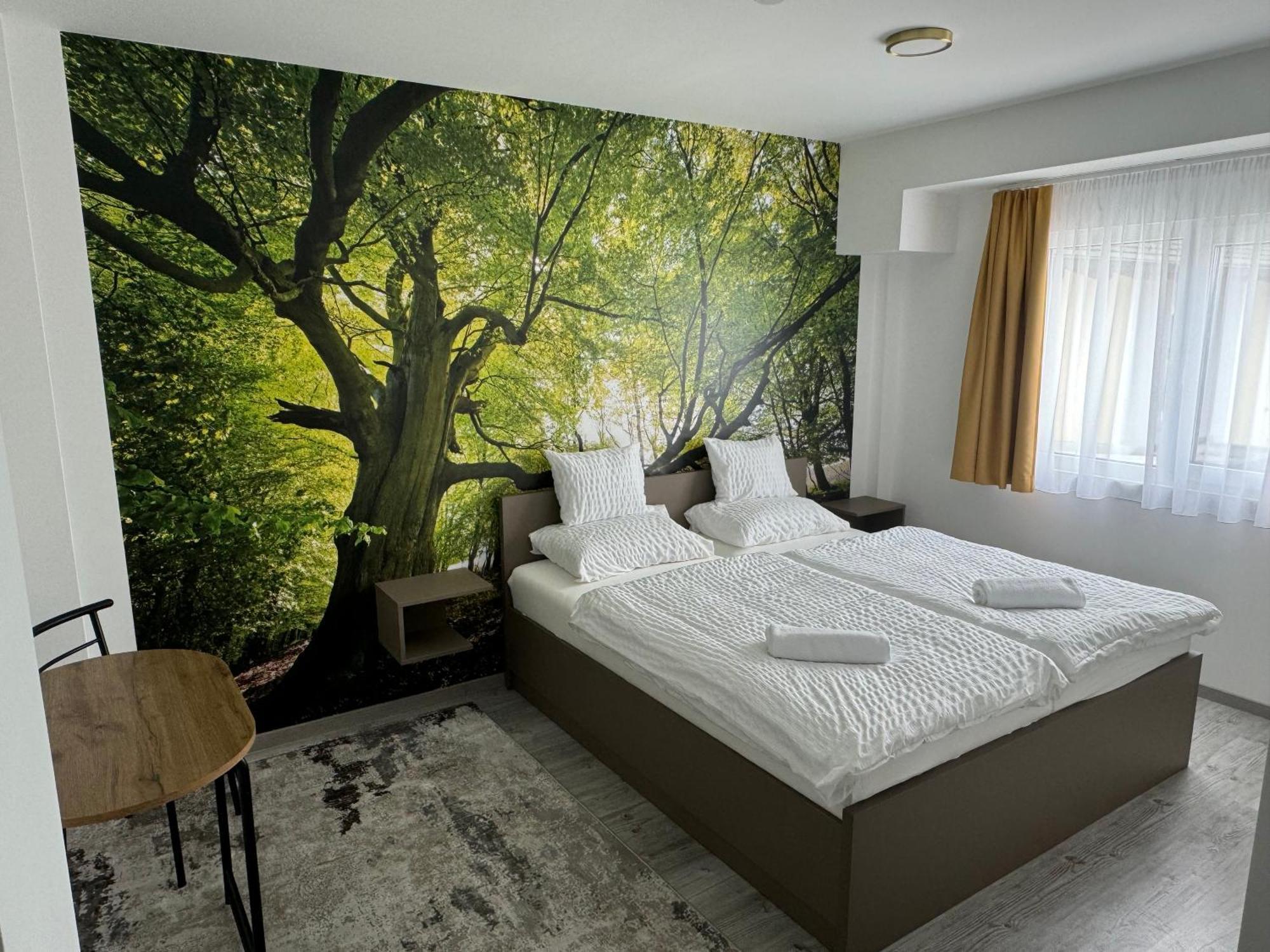 Potkerek Motel Gyor Exterior photo